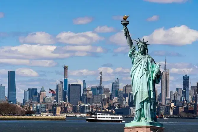 Statuia Libertății și Ellis Island